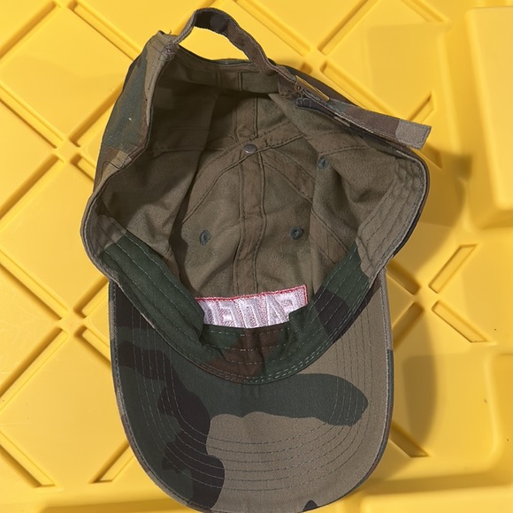 Faded hat - Picture 3 of 3